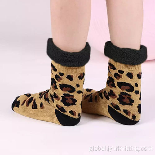 Fuzzy Bed Socks Non-skid Christmas Fuzzy Plush Slipper Socks Manufactory